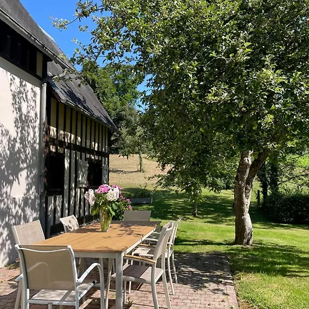 Дом отдыха Le Hameau Des Pres-verts, Un Sejour Detente Et Bien Etre Pour Les Amoureux De La Nature Au Coeur Du Pays D'auge, En Normandie *