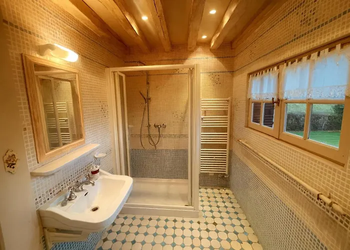 Le Hameau Des Pres-verts, Un Sejour Detente Et Bien Etre Pour Les Amoureux De La Nature Au Coeur Du Pays D'auge, En Normandie Feriehus *