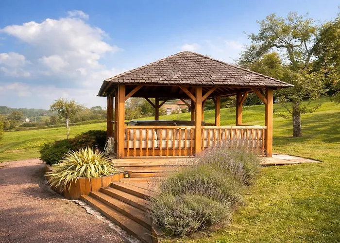 Le Hameau Des Pres-verts, Un Sejour Detente Et Bien Etre Pour Les Amoureux De La Nature Au Coeur Du Pays D'auge, En Normandie * Les Champeaux